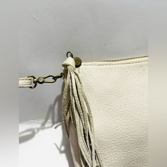 The Sak leader exterior crossbody bag happy and free beige tassel - Picture 7 of 14